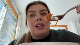 275262798_shoveling-food-into-my-mouth-turned-into-an-asmr-with-a-litt_0.mp4