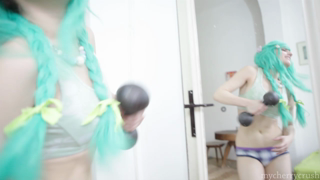 bicepsandbjs-gWwdEU8L.mp4