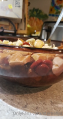 118315196_poutine-stuffing_0.m4v
