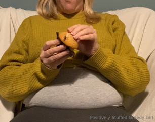 1391772299_just-a-couple-of-muffins-and-a-cappuccino-before-work-best_0.mp4