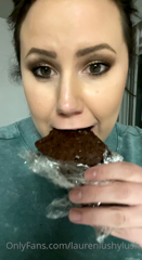 286206167_official-baked-goods-tester_1.mp4