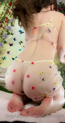 355624616_no-make-up-pretty-flower-lingerie-and-a-little-dildo-tease_0.m4v
