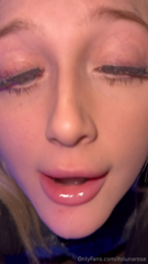 885465356_i-want-you-to-cum-on-my-face-while-i-do-ahegao_0.mp4