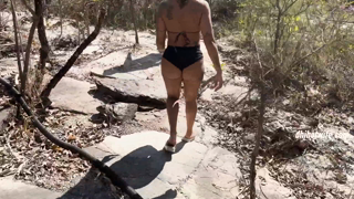 Guia turístico dotado me fudendo na frente do corno-Part2.mp4