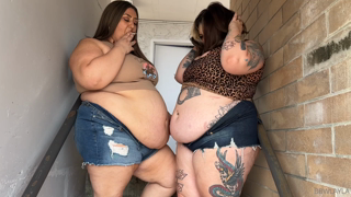 657529548_we-look-soo-hot-together-outside-in-the-sun-showing-off-our_0.m4v