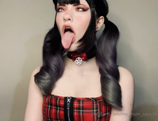 227961623_goth-gf-ahegaos-and-butt_7.m4v