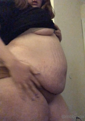 312933767_wanna-see-what-happens-when-i-eat-a-whole-pizza_5.m4v