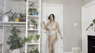 Step-Sister-Raises-Your-Confidence.mov