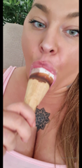 31162930_i-need-a-24-hours-supply-of-icecream_0.mp4