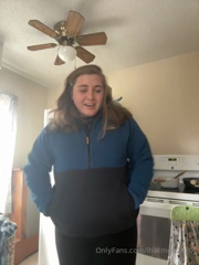 1018229273_i-wore-this-just-a-few-months-ago-and-it-was-big-also-what_0.mp4