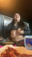 913851117_who-doesnt-love-dancing-while-cooking_0.mp4
