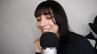 2023-10-07 - ASMR｜ Tu vecina nueva COQUETA 💋 (Roleplay) (public).mkv