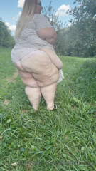 199339215_cum-apple-picking-with-me-while-i-waddle-around-and-pick-app_0.m4v