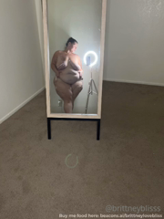 442247936_mirror-mirror_0.mp4