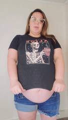 1362815091_new-clip-coming-wednesday-9-months-pregnant-mommy-outgre_0.mp4