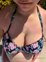337624336_some-poolside-fun_0.m4v