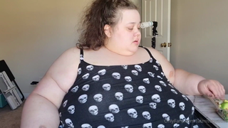 300907819_my-biggest-stuffing-ever-i-was-so-incredibly-full-after-thi_0.m4v
