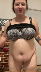 500689377_oh-damn-this-belly-is-like-a-table-it-sticks-out-so-far-no_0.m4v