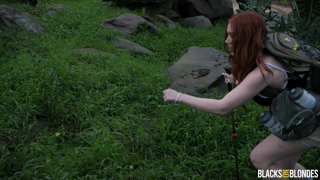 MadisonMorganCampsOnPrivateProperty_s01_MadisonMorgan_ScottyP_2160p_h264.mp4