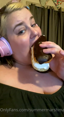 297695438_hope-your-weekend-has-been-as-good-as-this-donut-was-to-eat_0.m4v