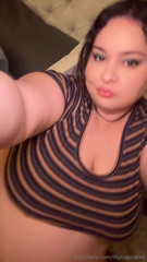 991868807_soft-doughy-belly-while-laying-on-side-weighing-in-today_0.mp4