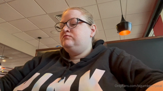 828730586_snuck-in-a-little-video-eating-breakfast-this-morning_0.m4v