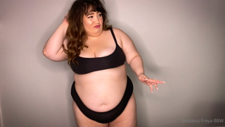 120926158_new-clip-i-m-too-fat-for-my-new-lingerie-help-i-ve-al_0.mp4