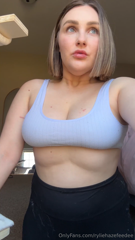 947289197_in-this-full-length-clip-i-had-a-hard-time-letting-ou_0.mp4