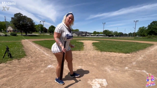 Mz Dani strikes out for the dick.mp4