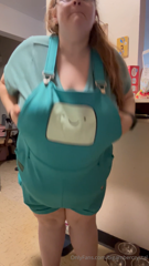 1458484963_casual-bmo-cosplay-courtesy-of-hot-topic_0.mp4