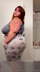 1874119043_weight-update-going-to-see-jurassic-world-after-busting_0.mp4