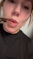 1649420551_crumbl-thursdaythe-flourless-chocolate-cake-was-the-winner-f_2.mp4