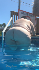 157040710_you-live-to-worship-this-massive-ass_0.m4v