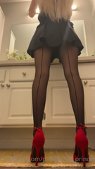 336889823_pov-youre-helping-your-mom-get-ready-for-her-dinner-date_0.m4v