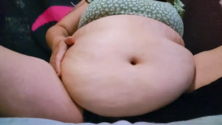 1732880648_knead-on-this-doughy-belly-then-stuff-it-until-i-explode_1.mp4