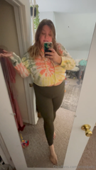 772689826_cozy-outfit-of-the-day-with-a-minor-hazard_0.m4v