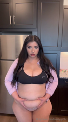 1481923556_piggy-slut-belly-play-teaser_0.mp4