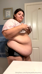 730260194_look-how-full-i-am-after-lunch-today_0.m4v