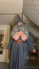 1838144737_come-ponder-these-orbs-babe_0.mp4