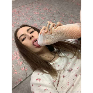 thumb_721047140998066176.jpg