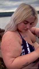 1075727788_a-fat-girl-at-the-lake-yes-please-watch-me-shamelessly-s_0.mp4