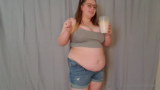 393529576_step-into-a-feedee-s-morning-routine-two-huge-weight-gain-s_0.m4v