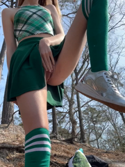 991252696_i-love-flashing-my-pussy-in-the-forest_9.mp4