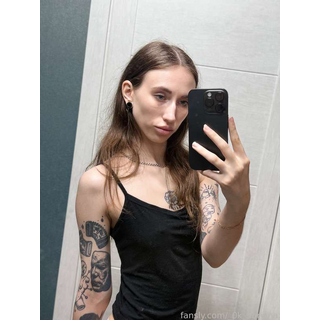 thumb_811235922828869632.jpg