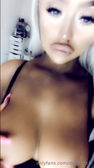 4860839_who-wants-to-play-with-me_0.mp4
