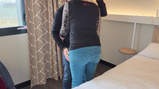 faphouse.com-meet-a-fan-at-the-hotel-p2160.mp4