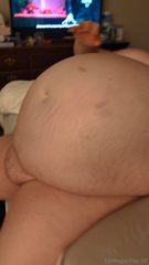 1063834518_stuffed-in-a-huge-meal-from-five-guys-last-night-i-did-fini_0.mp4