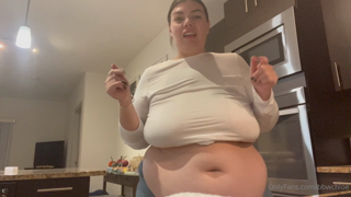 1305180859_a-very-candid-clip-of-me-scarfing-down-my-homemade-apple-cri_0.mp4