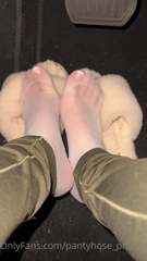 414302518_my-nylon-soles-are-so-hot-sweaty-ive-had-these-on-all-da_0.m4v