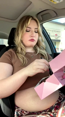 1649513957_april-8th-stream-eating-a-crumbl-cake_0.mp4